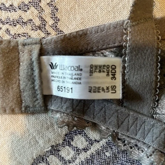 Wacoal Embrace Lace Underwire Bra 65191 Gray/Cream​​​​​​​​​ - Picture 12 of 15